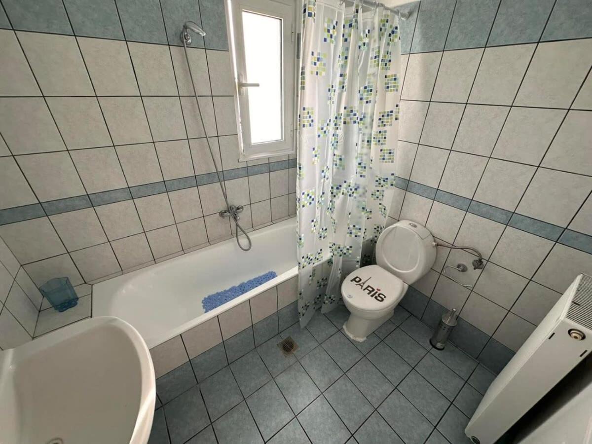 Apartmán Vergian Brand New Spacious At Agioi Theodoroi
