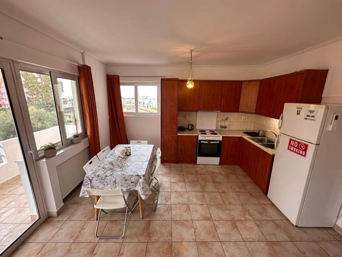Vergian Brand New Spacious At Apartment Agioi Theodoroi