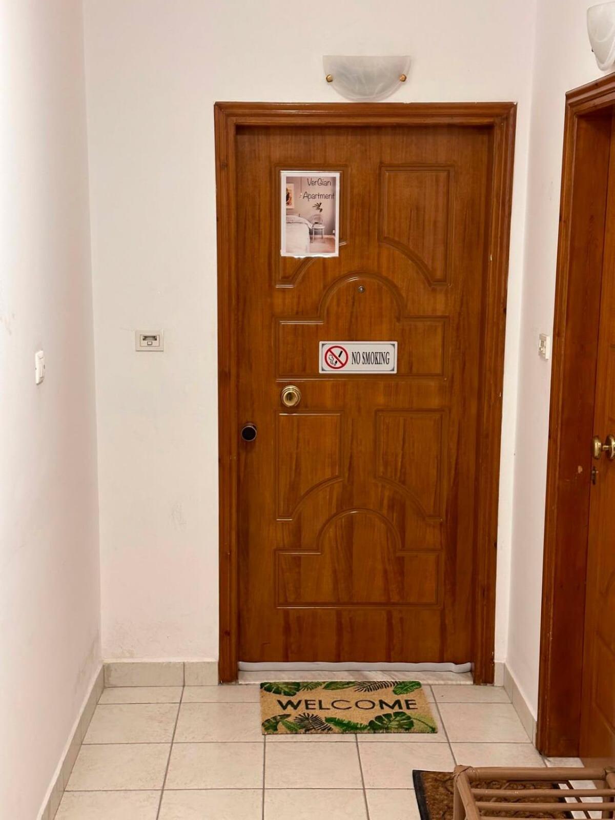 Vergian Brand New Spacious At Apartment Agioi Theodoroi