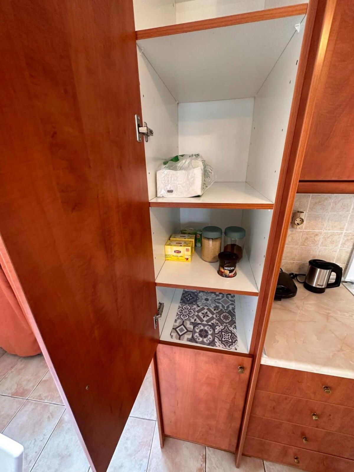 Apartment Vergian Brand New Spacious At Agioi Theodoroi