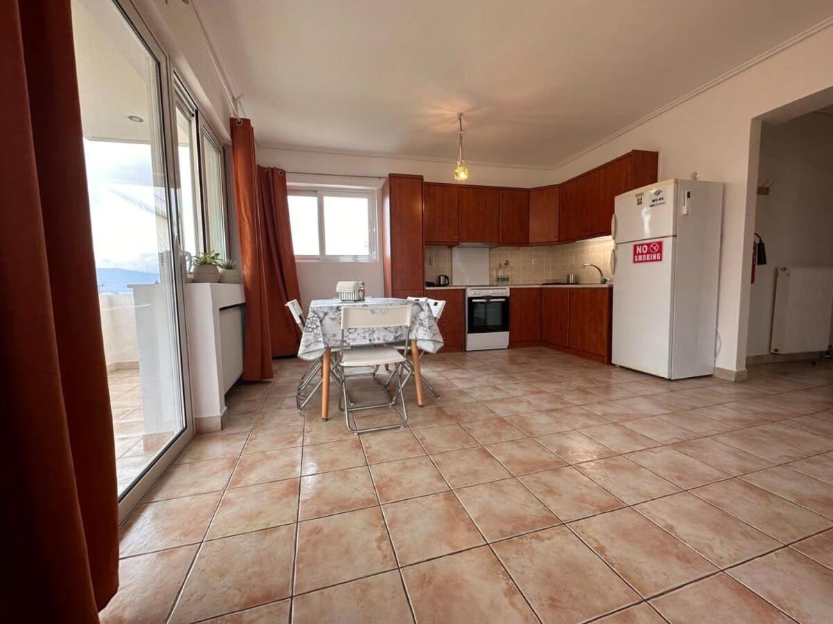 Vergian Brand New Spacious At Apartment Agioi Theodoroi